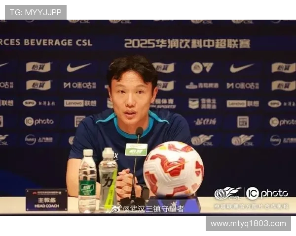 上海海港与武汉三镇激战正酣 上演中超强强对话 引领联赛新潮流