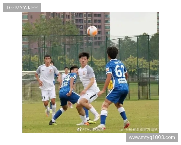 勇士与骑士巅峰对决再燃战火谁能问鼎新赛季荣耀之巅 勇士与骑士巅峰对决再燃战火谁能问鼎新赛季荣耀之巅